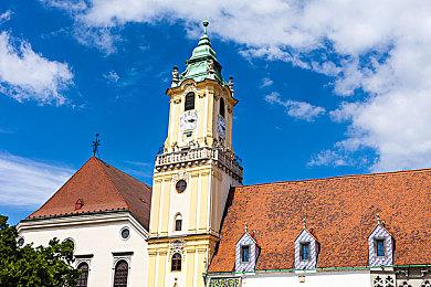 LightSpeed LA推出旗下首款游戏《Last Sentinel》，呈现以未来东京为背景的全新